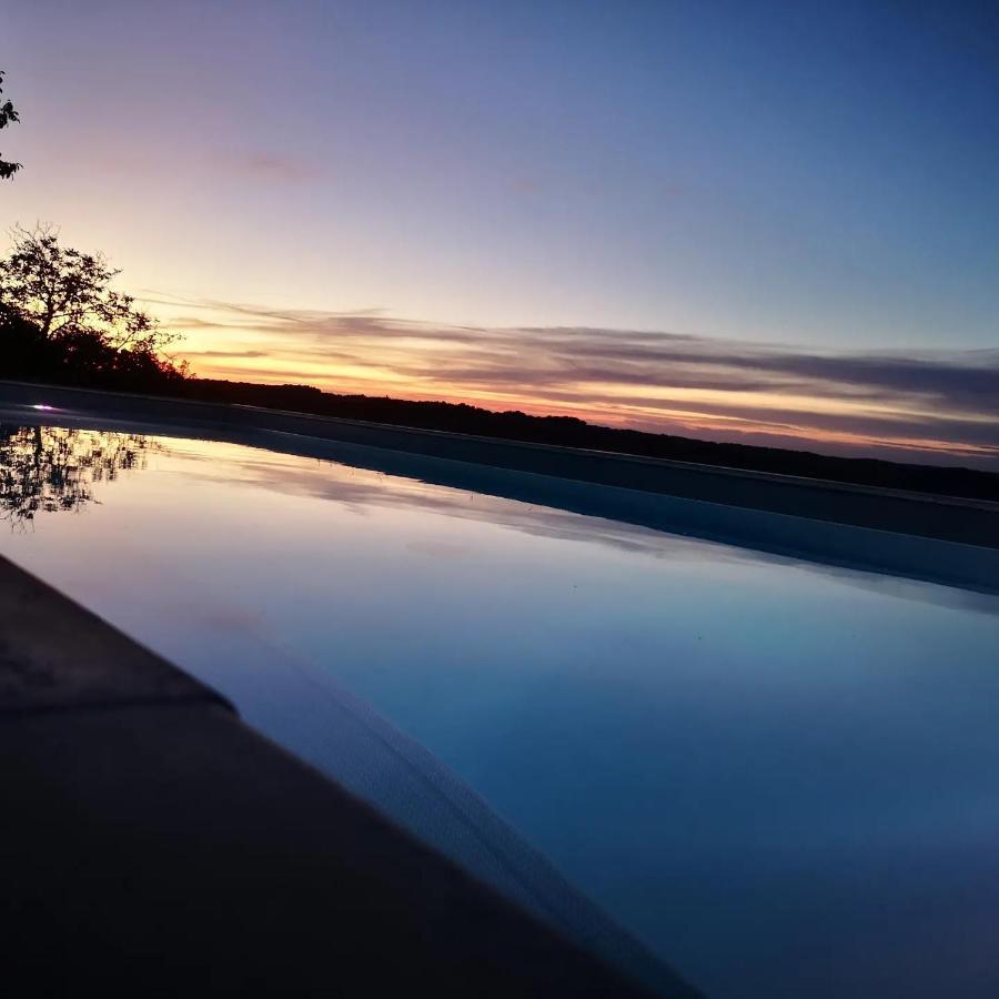 Domaine De Lascaux Bed & Breakfast Montignac-Lascaux Exterior photo