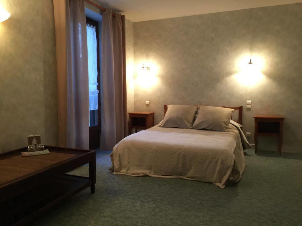 Domaine De Lascaux Bed & Breakfast Montignac-Lascaux Exterior photo